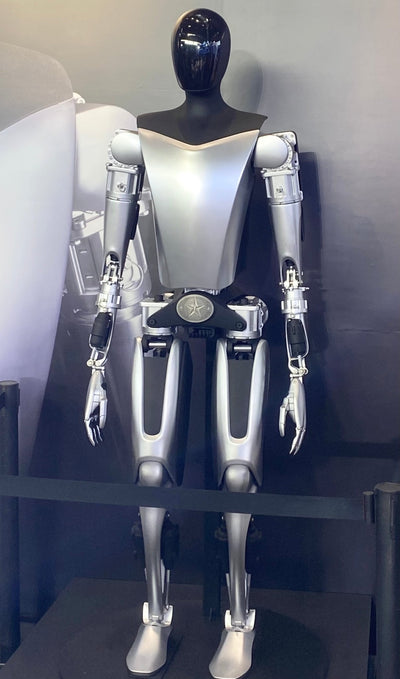 Eski Apple robotik araştırmacısı Yilun Chen, Tesla’nın Optimus yapay zekâ ekibine katıldığını söyledi