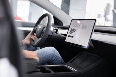 Telefonunuzu Tesla Model 3'e Nasıl Bağlarsınız?