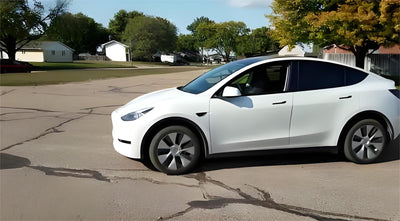 Adım Adım Rehber: Tesla Model Y'nizi Nasıl Çağırırsınız