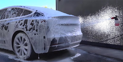 Temizliği Ustalaşmak: Tesla Model Y'nizi Yıkama Rehberi