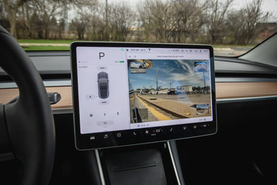 Yolu Açığa Çıkarmak: Tesla'nızda Dashcam Görüntüleri Nasıl İzlenir