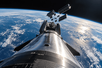 Starship Flight 14 Reaches Orbit, Deploys Starlinks, Ends Early