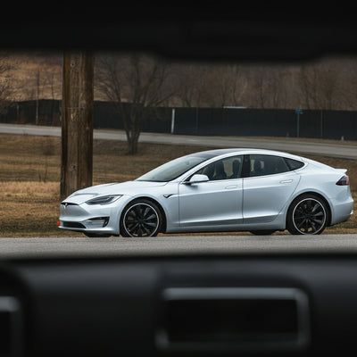 Tesla, Sahip Şikayetlerinin Ardından Tartışmalı Navigasyon Özelliğinden Geri Adım Attı