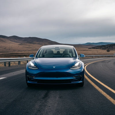 Tesla Soğuk İklim Sürücülerinin Bayılacağı Yeni Özelliği Başlattı