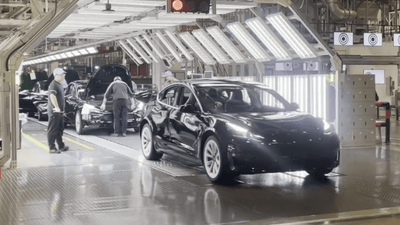 Tesla 2025 2. Çeyrek: 23 Temmuz Görüşmesi Öncesinde 410.244 Üretildi, 384.122 Teslim Edildi