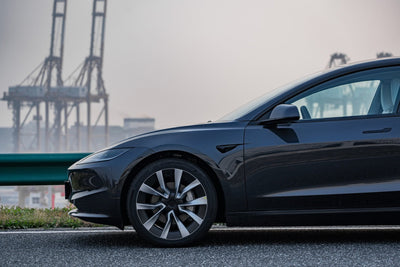 Tesla'nın Model 3 "Highland" ve Model Y, Yılın Otomobili Ödüllerinde Parladı