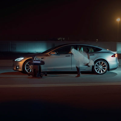 Bir Tesla, Kendi Kendine Müşteriye Teslim Oldu, Elon Musk Onayladı