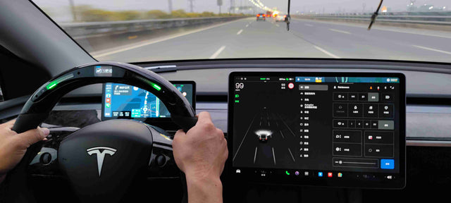 Tesla Model 3'ün Dokunmatik Ekranının Özelliklerini ve İşlevselliğini Keşfetmek