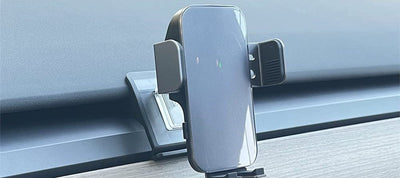 Katlanabilir MagSafe Tutucular ve Geleneksel Gösterge Paneli Tutucuları: Karşılaştırmalı Bir Analiz