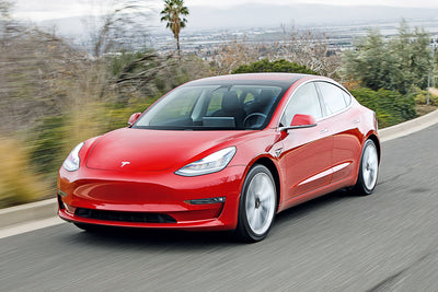 Tesla Model 3 Arka Stop Lambası Nasıl Değiştirilir?