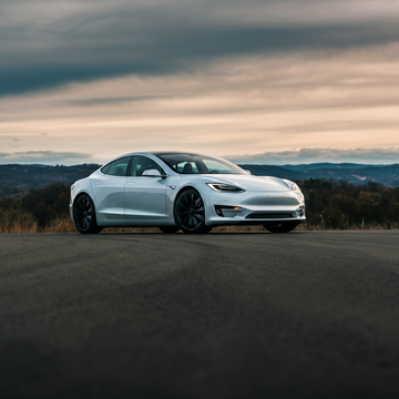 Tesla Solidifies AI Ecosystem with Strategic 2 Billion Dollar Investment in xAI