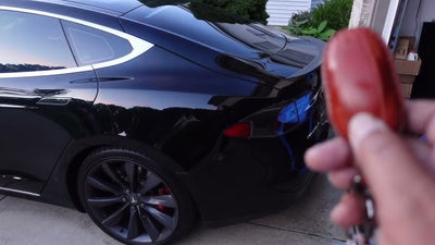 Tesla Anahtarlığını Ustalaştırmak: Model S Uzaktan Kumandanızı Kullanma Rehberi