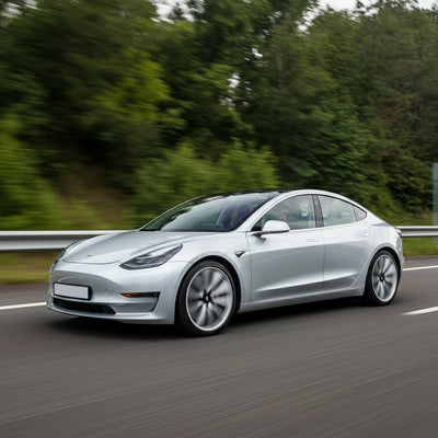 Tesla, Avrupa'da Model 3 Serisini En Uygun Fiyatlı Varyantla Genişletiyor