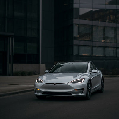 Tesla, Erken Erişim Sağlayarak Halka Açık Robotaksi Uygulamasını Başlattı