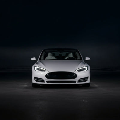 Tesla Yeni Bir Kıtaya Girmeyi Hedefliyor, Yeni İş İlanı Gösteriyor
