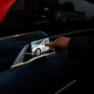 Tesla Araç Erişimi İçin Anahtar Kartları Kademeli Olarak Kaldırıyor Olabilir