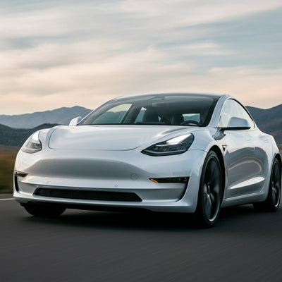 Tesla, 2. Çeyrek Bitmeden Önce İki Büyük Kilometre Taşına Ulaşma Yolunda
