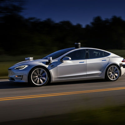 Tesla, Araçta Yolcu Olmadan Robotaksi Testlerine Başladı