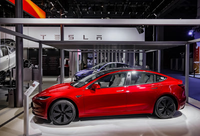 Tesla, Pekin'deki Çin Uluslararası Tedarik Zinciri Fuarı'nda Sahnenin Merkezi Oldu