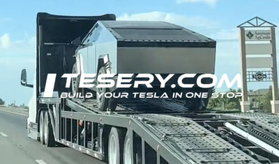 Benzersizi Ortaya Çıkarma: Tesla Semi, Cybertruck'ı Geleceğe Taşıyor