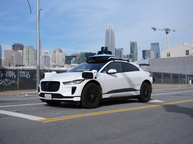Waymo, 20 Aralık 2025'teki elektrik kesintisi araçları durdurduktan sonra San Francisco'daki robotaksilerini duraklattı