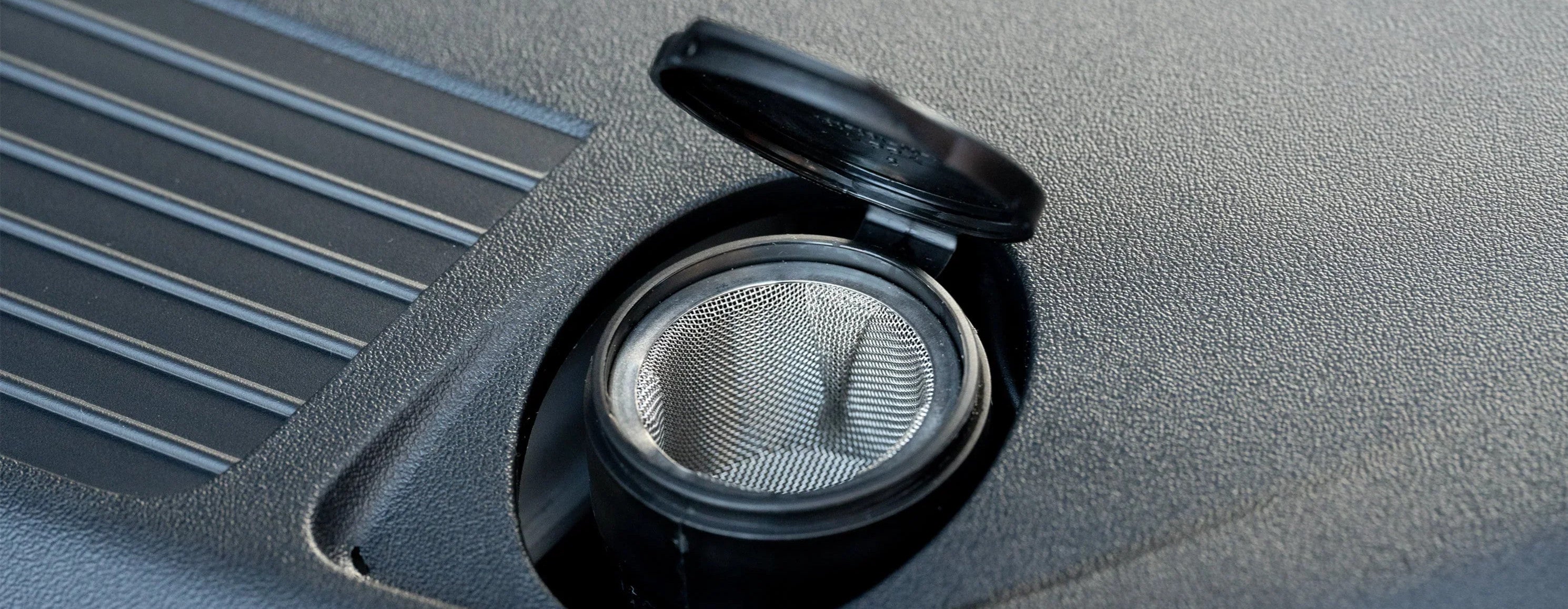 Tesla Model Y/3 Rain Scraper Filter