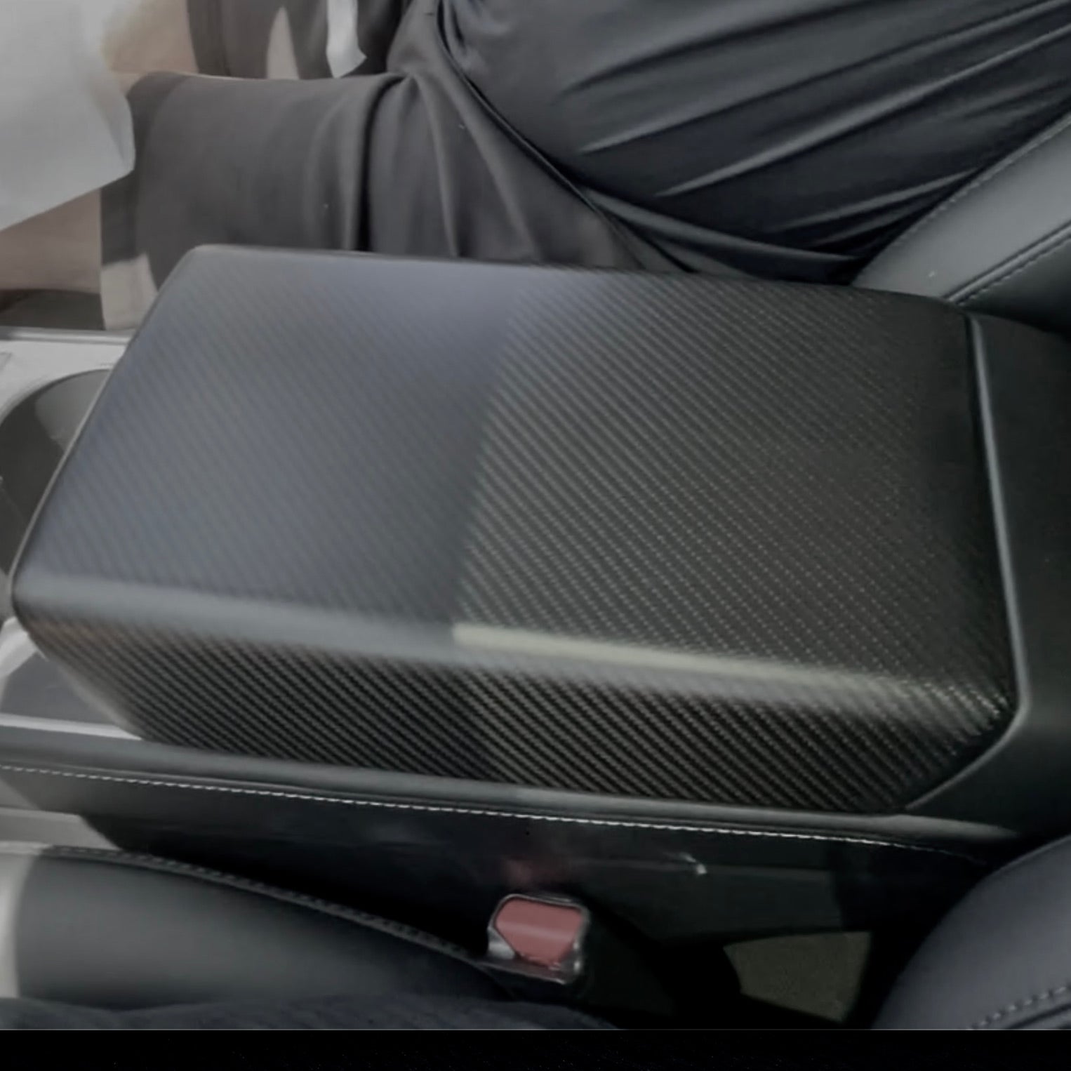 Model 3 / Y Armrest Cover - Carbon Fiber Interior Mods - Tesery Official Store